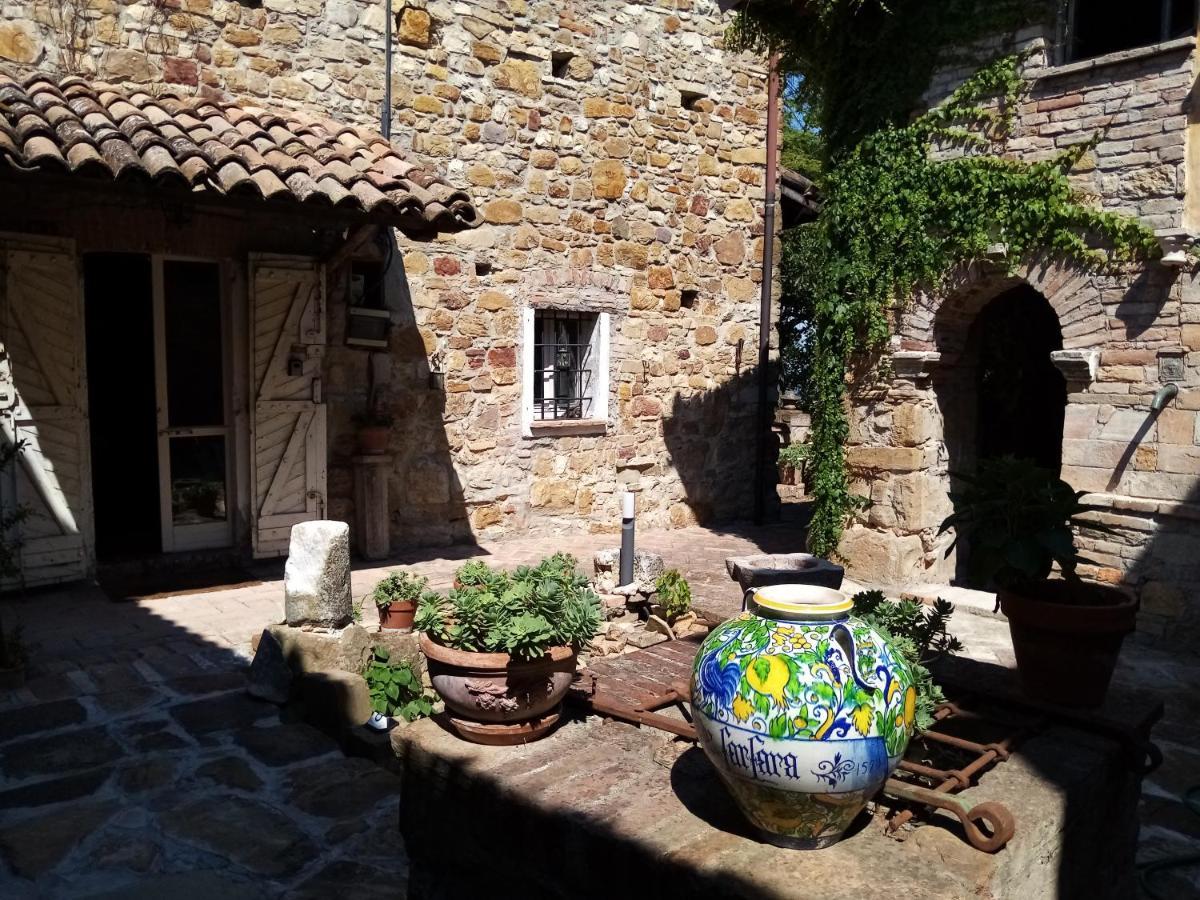 Morelli House Guest House Montalbo Екстериор снимка