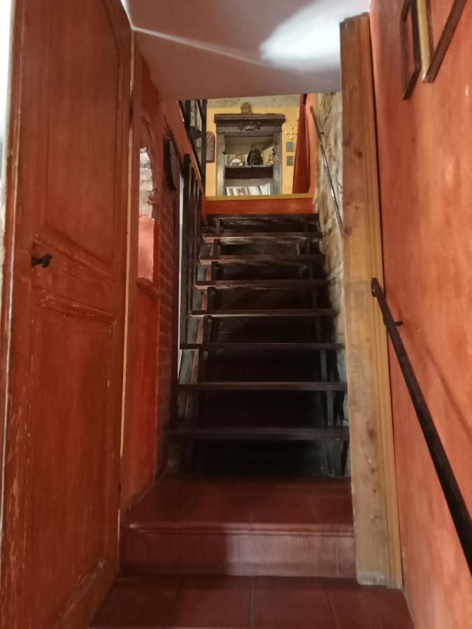 Morelli House Guest House Montalbo Екстериор снимка