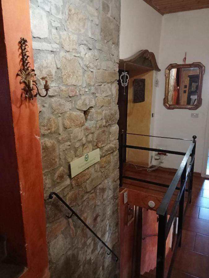 Morelli House Guest House Montalbo Екстериор снимка