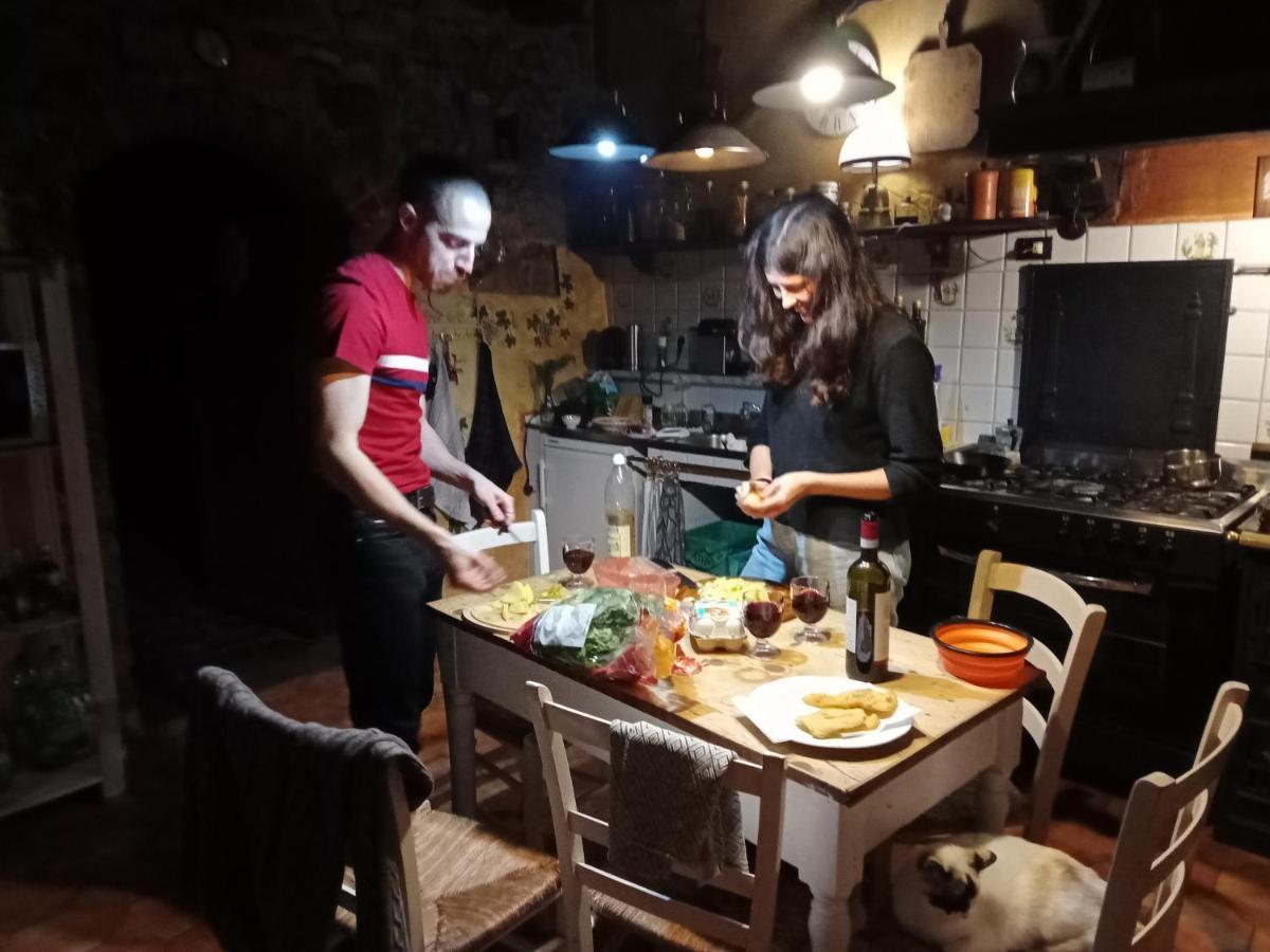 Morelli House Guest House Montalbo Екстериор снимка