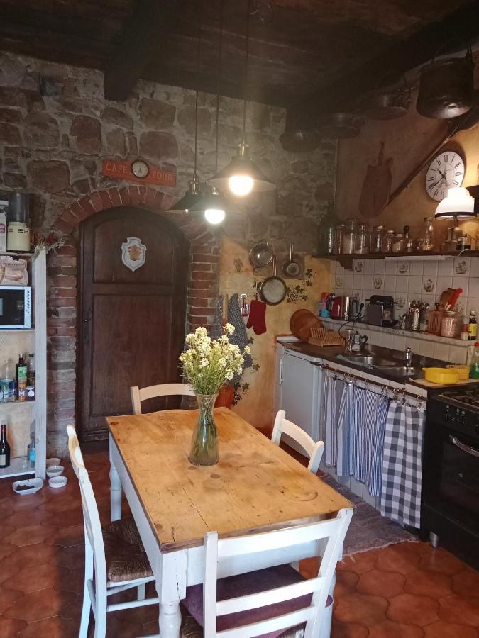 Morelli House Guest House Montalbo Екстериор снимка