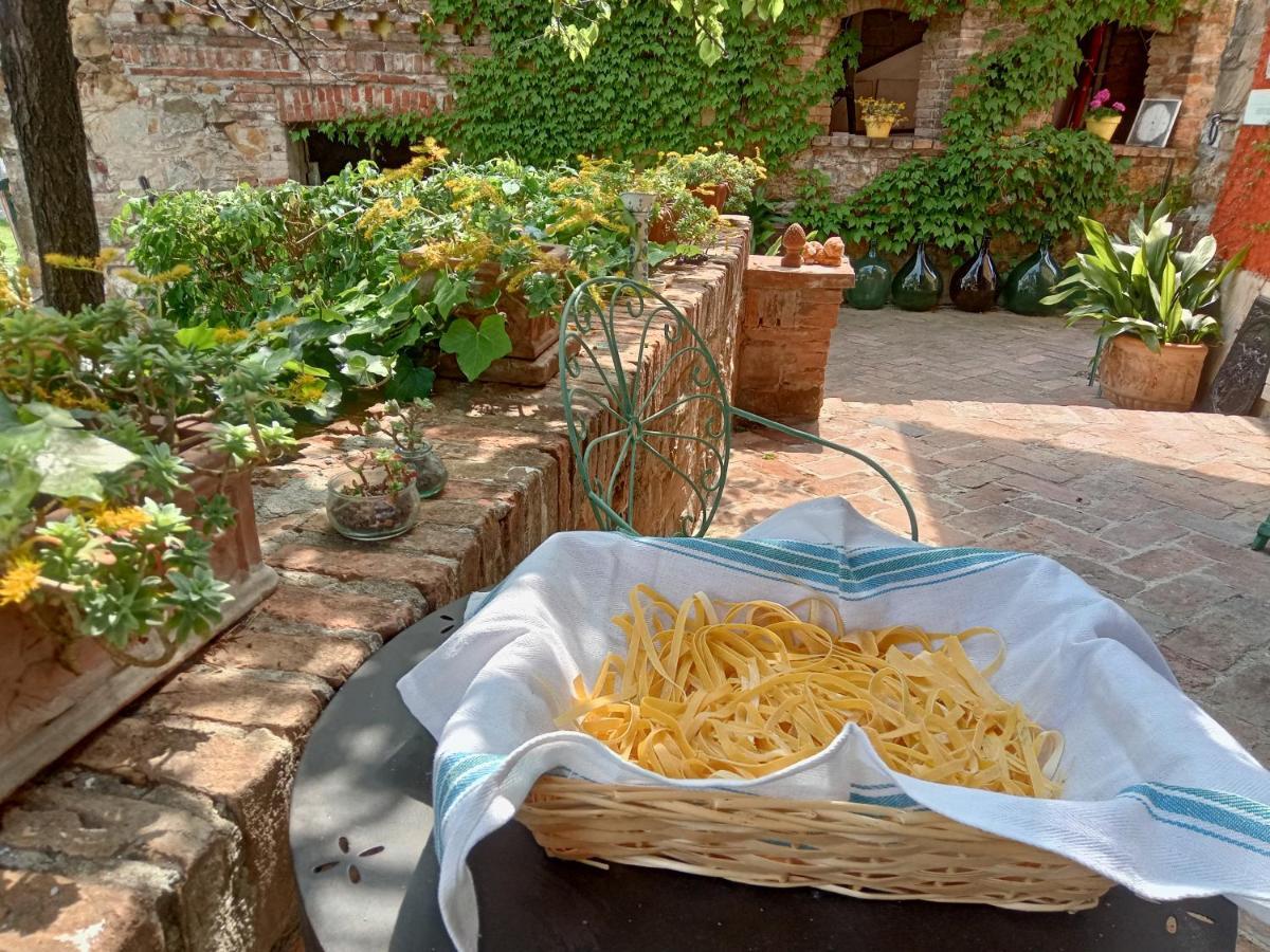 Morelli House Guest House Montalbo Екстериор снимка